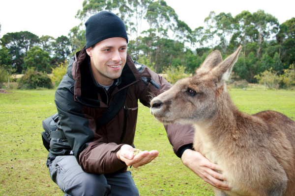 Jérôme au Tasmanian Devil Conservation Park, Tasmanie (photo prise par Sarah Descoteaux)