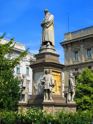 Statue de Léonard de Vinci, Milan