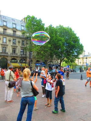 Bulle de savon à Paris