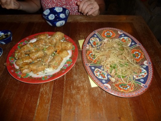 Plats cuisinés au restaurant Café 96 de Hoi An