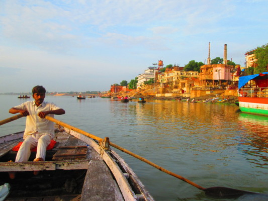 Barque sur le Gange, Varanasi (Inde)