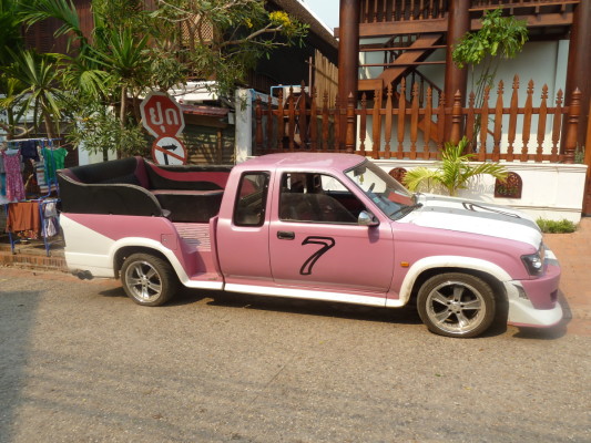 « PIckup » modifié à Luang Prabang (Laos)