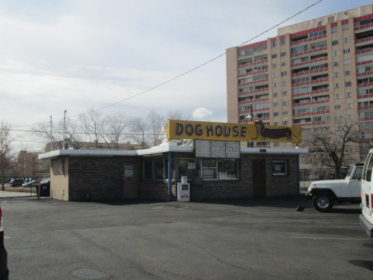Le restaurant Dog House