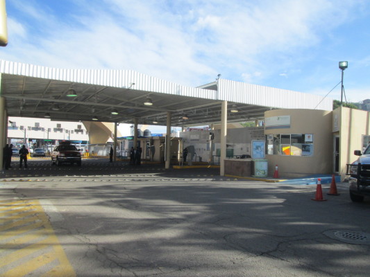 Poste frontalier de Nogales, au Mexique.
