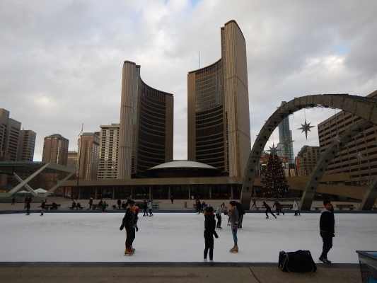 Patinoire devant l'hôtel de ville de Toronto