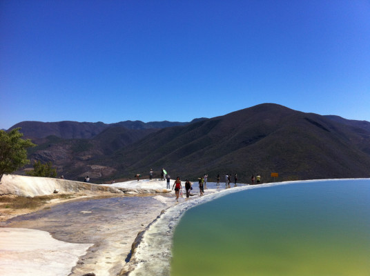 Hierve el Agua, un de mes endroits préférés au Mexique.