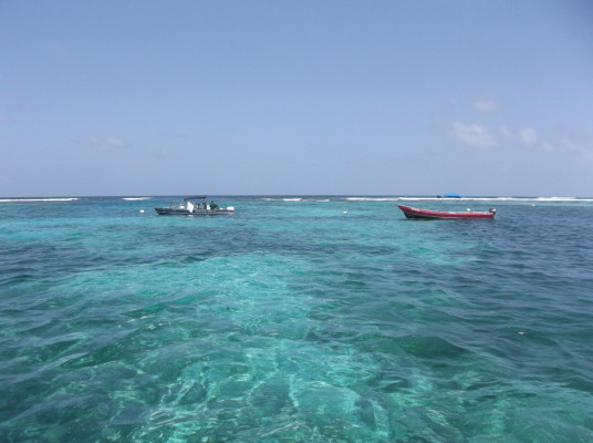 Les eaux attirent les bateaux.