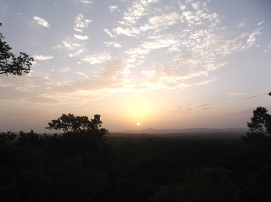 Coucher de soleil sur Tikal