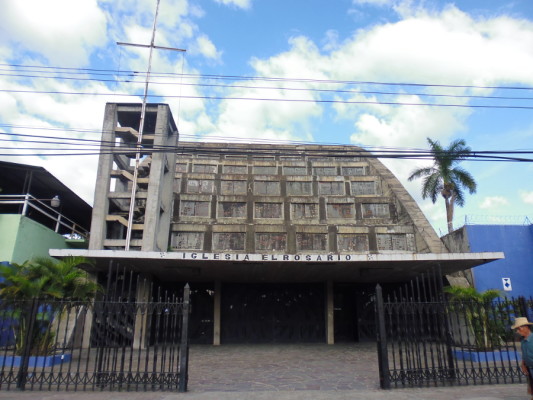 L'extérieur de la Iglesia El Rosario