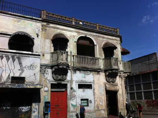 Immeuble décrépit du centre historique