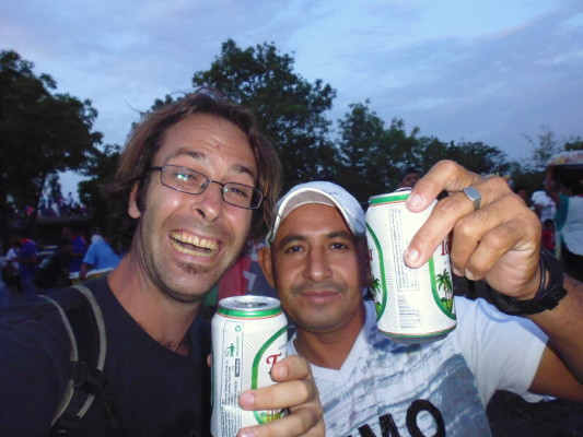 Rafael et moi, lors de la célébration sandiniste