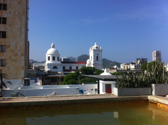 Vue depuis la piscine de l'Hostel Masaya Santa Marta