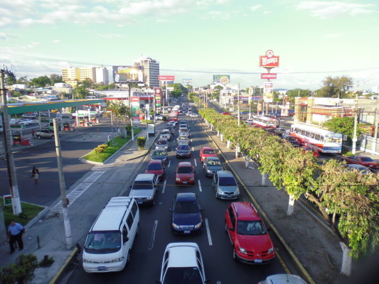 San Salvador... lieu où ma carte de crédit a été clonée. 