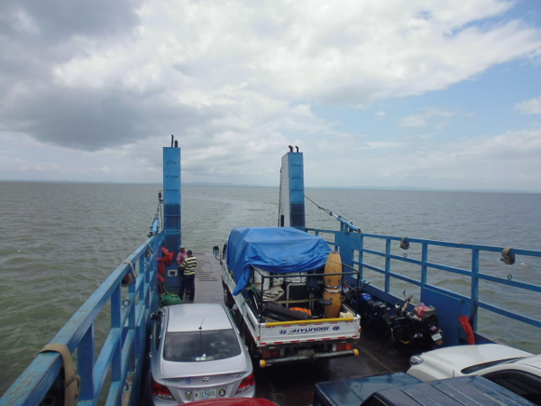 Ferry vers l'île d'Ometepe, Nicaragua