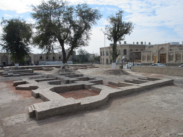 Ruines d'un caravansérail